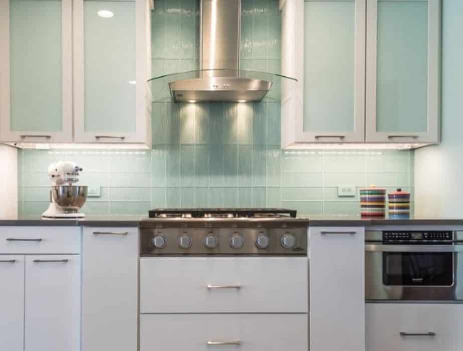 how to choose a backsplash